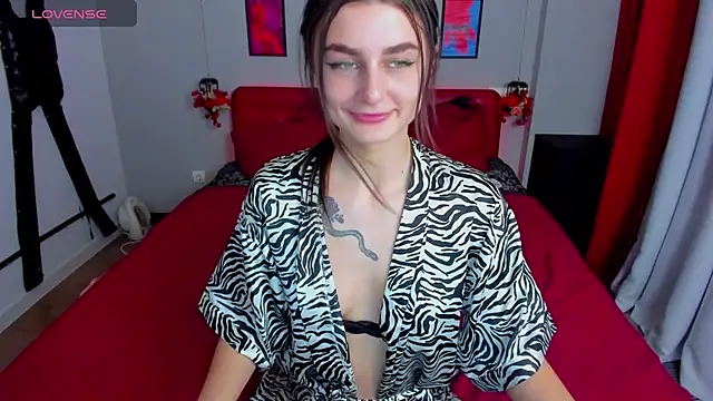 Snapshot of EmmaOlsen4u chatting on 7, 3, 2025 EmmaOlsen4u online show from 7, 3, 2025