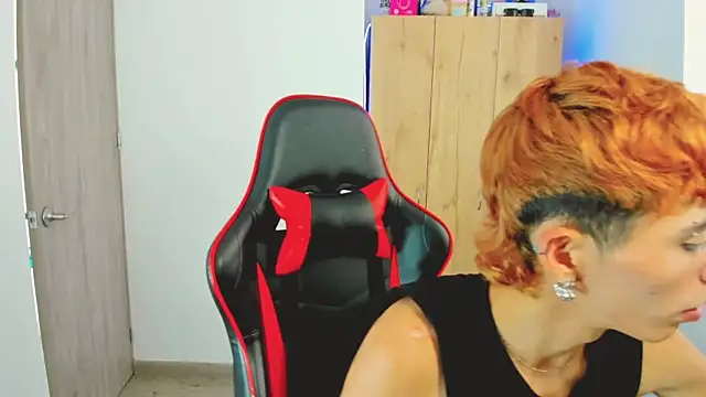 MaikyCooper online show from 17, 12, 2025