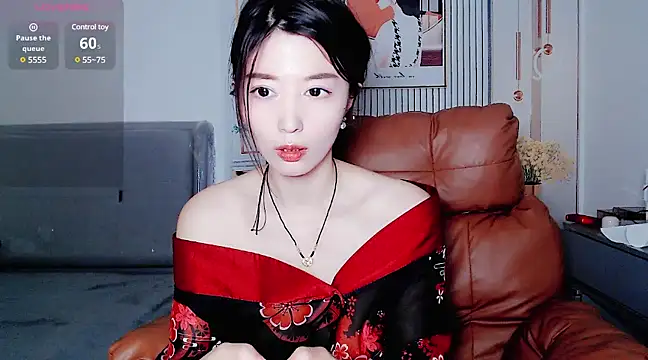 Snapshot of Tangtang-baby chatting on 18, 2, 2025 Tangtang-baby online show from 18, 2, 2025