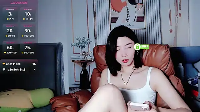 Snapshot of Tangtang-baby chatting on 13, 3, 2025 Tangtang-baby online show from 13, 3, 2025
