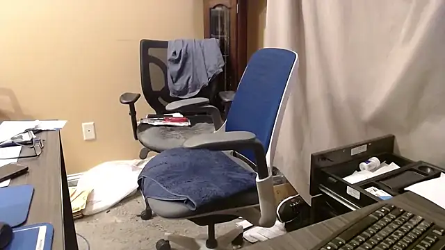 Snapshot of olderandwiser2 chatting on 19, 10, 2025 olderandwiser2 online show from 19, 10, 2025