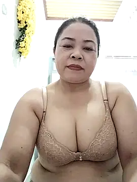 Baby-bigtits2024 online show from 14, 12, 2025