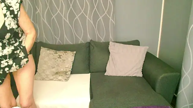 adeleadison online show from 4, 11, 2025