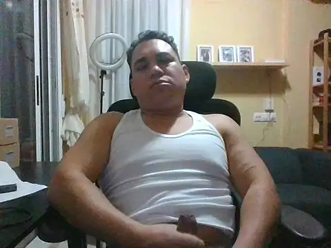 Aquilestengo online show from 12, 2, 2026