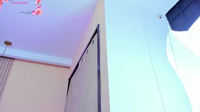 Snapshot of elizabeth_20 chatting on 29, 10, 2025 elizabeth 20 online show from 29, 10, 2025