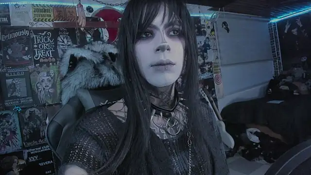 Snapshot of rotten_dreams chatting on 12, 2, 2026 rotten dreams online show from 12, 2, 2026