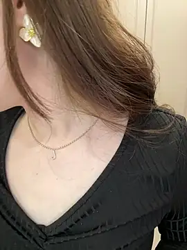 Jackie White  online show from 28, 2, 2025