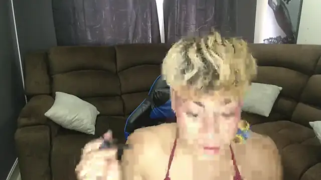 Snapshot of mchissexx chatting on 2, 10, 2025 mchissexx online show from 2, 10, 2025