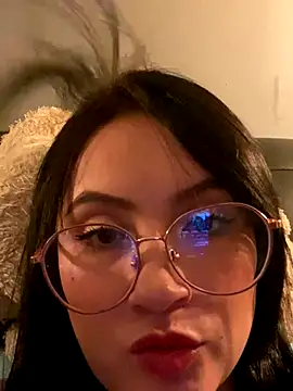 ValentinaOrtiz3 online show from 15, 9, 2025