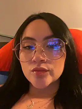 ValentinaOrtiz3 online show from 24, 10, 2025