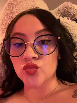 ValentinaOrtiz3 online show from 18, 3, 2026