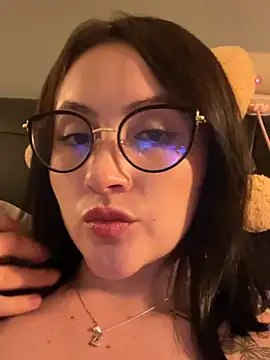 ValentinaOrtiz3 online show from 14, 5, 2026