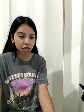 Snapshot of Valeedoll chatting on 11, 9, 2025 Valeedoll online show from 11, 9, 2025