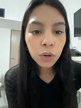 Snapshot of Valeedoll chatting on 15, 11, 2025 Valeedoll online show from 15, 11, 2025