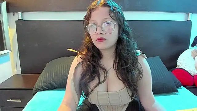 Marii 18 online show from 9, 3, 2025