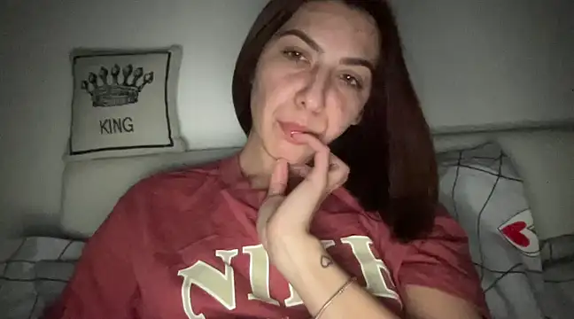 Snapshot of sarrah_rossy chatting on 8, 3, 2025 sarrah rossy online show from 8, 3, 2025