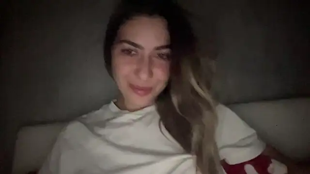 Snapshot of sarrah_rossy chatting on 8, 11, 2025 sarrah rossy online show from 8, 11, 2025