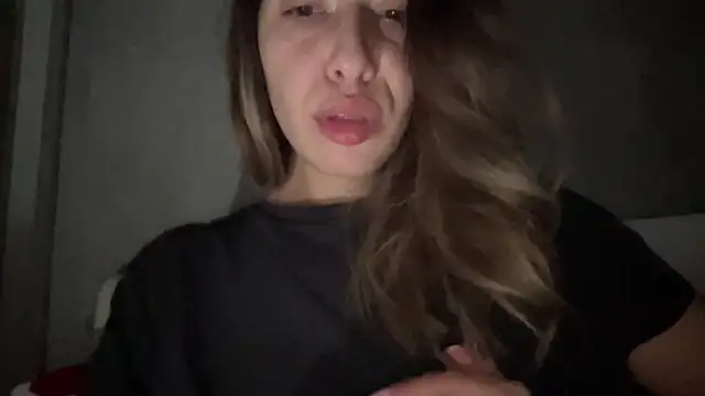 Snapshot of sarrah_rossy chatting on 9, 11, 2025 sarrah rossy online show from 9, 11, 2025