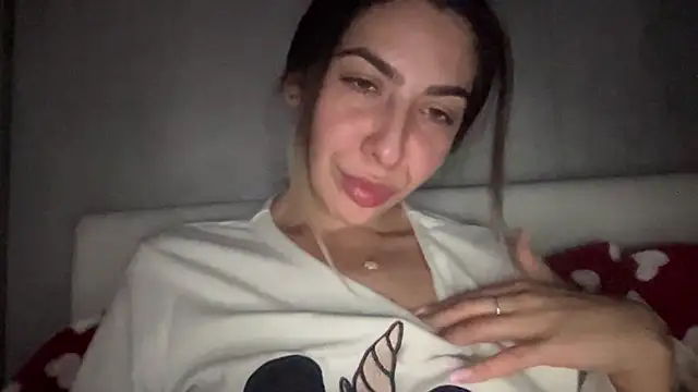 Snapshot of sarrah_rossy chatting on 25, 11, 2025 sarrah rossy online show from 25, 11, 2025