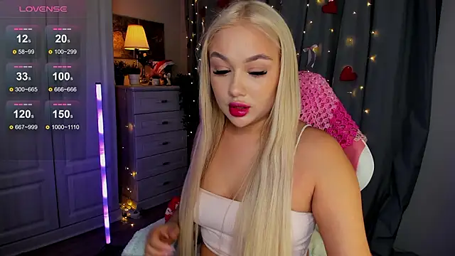 Snapshot of _Loneve__ chatting on 27, 2, 2026 Loneve online show from 27, 2, 2026