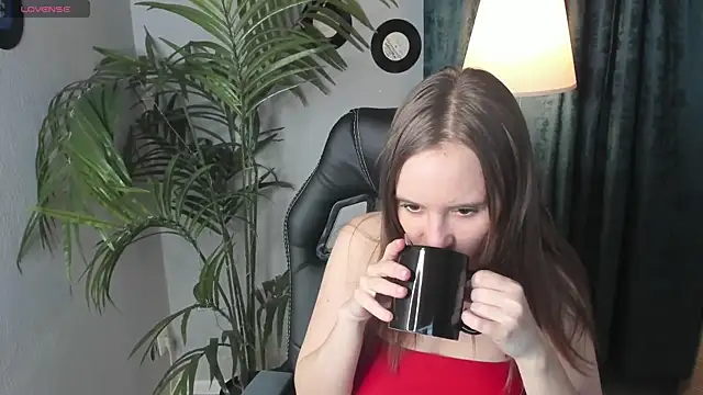 Snapshot of Lika_0ne chatting on 14, 3, 2025 Lika 0ne online show from 14, 3, 2025