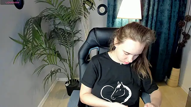 Lika 0ne online show from 16, 10, 2025