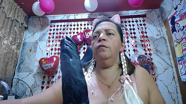 alina maturehot online show from 11, 2, 2026