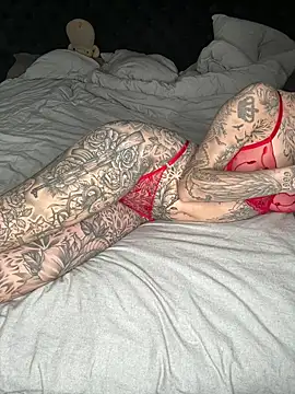 inkedgirl99 online show from 18, 2, 2025