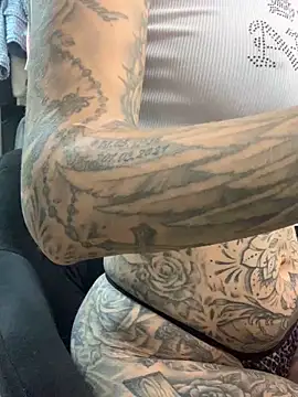 inkedgirl99 online show from 24, 11, 2025