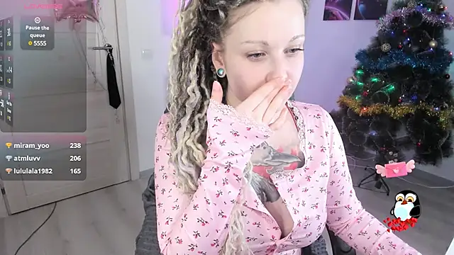 HoneySallyMoore online show from 1, 1, 2025