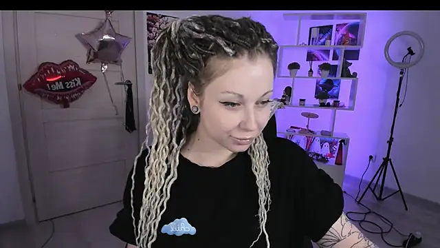 HoneySallyMoore online show from 19, 10, 2025