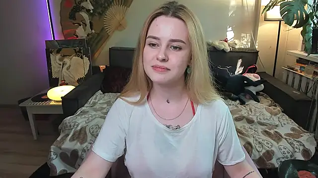 Snapshot of Alexa_Pirs chatting on 6, 5, 2026 Alexa Pirs online show from 6, 5, 2026
