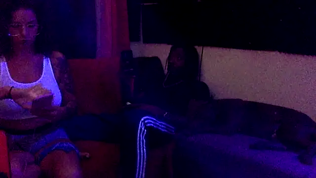 Snapshot of cheffboyrg chatting on 17, 10, 2025 cheffboyrg online show from 17, 10, 2025