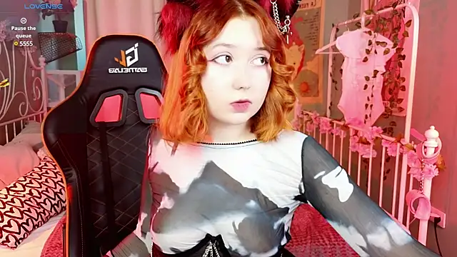 Snapshot of MizukiNoYoru chatting on 9, 3, 2025 MizukiNoYoru online show from 9, 3, 2025