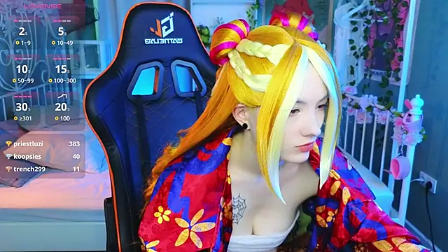 Akemi Sora  online show from 8, 3, 2025