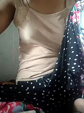 Snapshot of lovely----bhabhi chatting on 18, 11, 2025 lovely----bhabhi online show from 18, 11, 2025