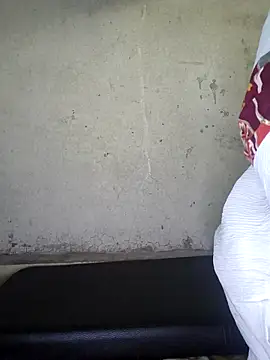 Snapshot of lovely----bhabhi chatting on 24, 11, 2025 lovely----bhabhi online show from 24, 11, 2025