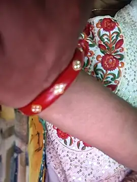 Snapshot of lovely----bhabhi chatting on 22, 12, 2025 lovely----bhabhi online show from 22, 12, 2025