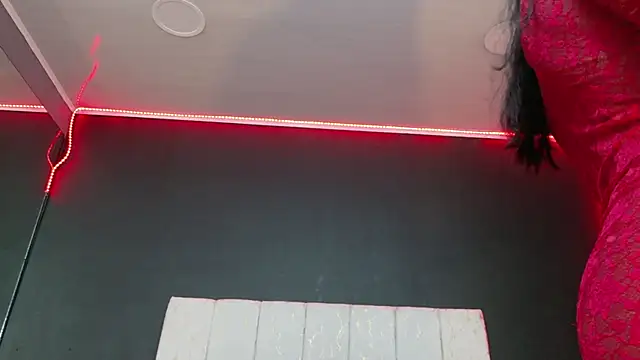 MariamLaraa online show from 15, 9, 2025