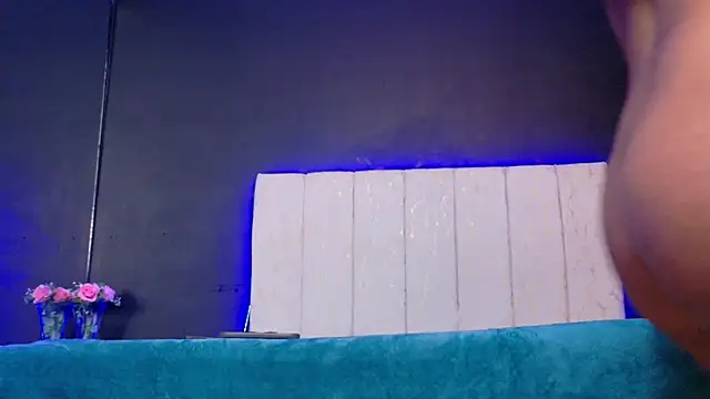 MariamLaraa online show from 15, 10, 2025