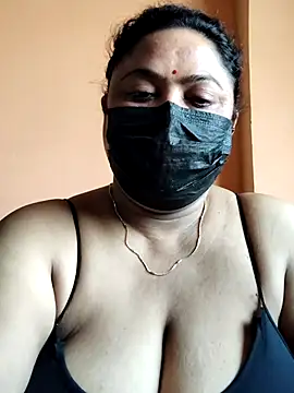 Snapshot of rani130 chatting on 4, 4, 2026 rani130 online show from 4, 4, 2026