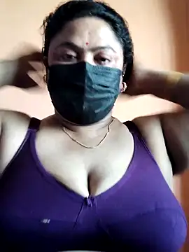 Snapshot of rani130 chatting on 13, 4, 2026 rani130 online show from 13, 4, 2026