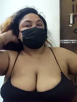 Snapshot of rani130 chatting on 13, 7, 2026 rani130 online show from 13, 7, 2026