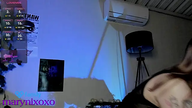 Snapshot of marynixoxo chatting on 14, 3, 2025 marynixoxo online show from 14, 3, 2025