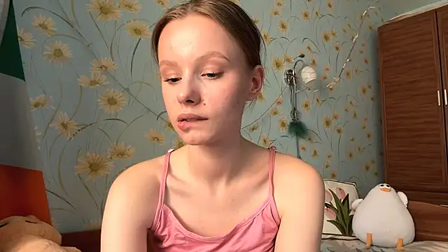 BeckyDwinell online show from 22, 3, 2025
