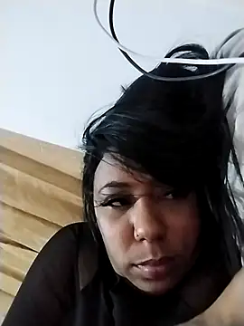 emma purple  online show from 23, 3, 2025