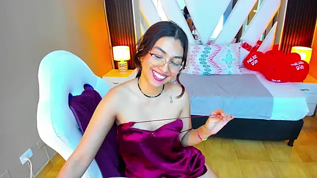 Snapshot of Cristin_Petite chatting on 16, 2, 2025 Cristin Petite online show from 16, 2, 2025