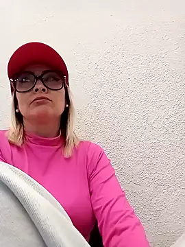 CandieGilson   online show from 12, 10, 2025