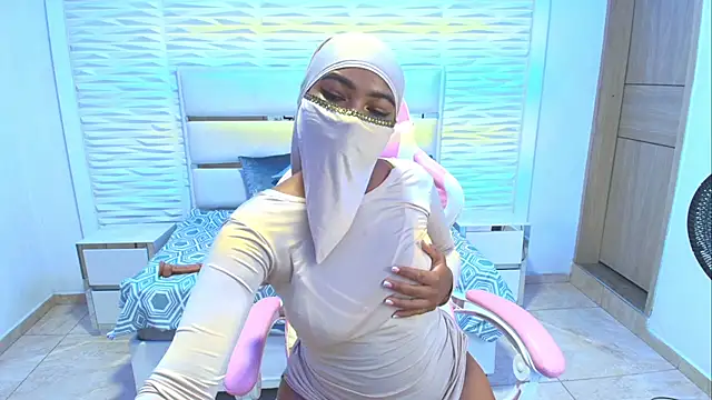 Zafira kazenn online show from 14, 2, 2025