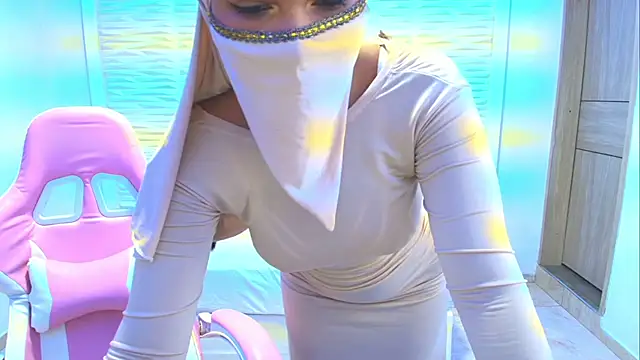 Zafira kazenn online show from 16, 2, 2025